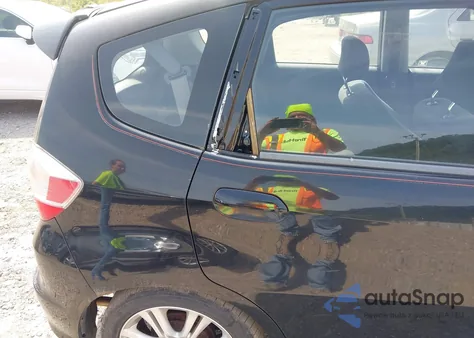 2009 Honda Fit Sport from USA, damaged, VIN JHMGE88459S018662